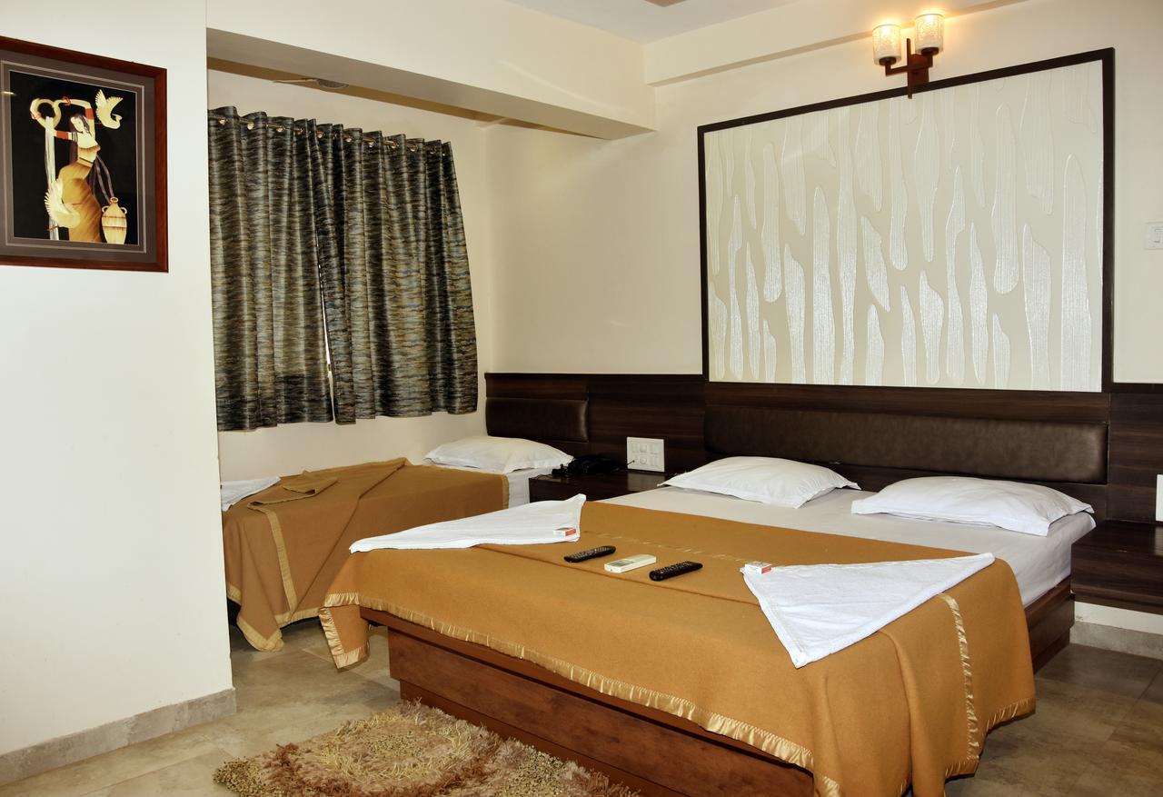 Hotel Sai Suraj Park Shirdi Luaran gambar