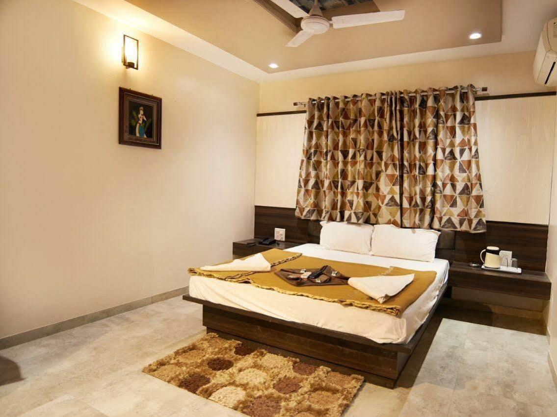 Hotel Sai Suraj Park Shirdi Luaran gambar